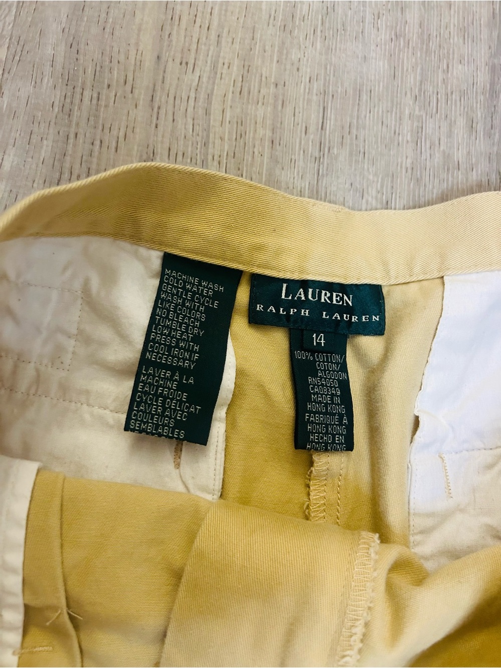 Ralph Lauren Men’s Light Khaki Bermuda Shorts Size 14 - Picture 2 of 9